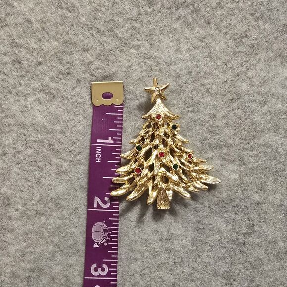Signed Tancer II Gold Toned Rhinestone Christmas Tree Lapel Pin Brooch Red Green - Picture 6 of 7